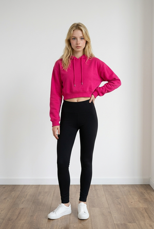 Leggings neri realizzati con tessuto elasticizzato; leggings imbottiti e a vita alta.