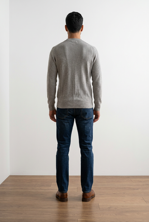 Cardigan leggero in maglia a costine inglesi, con scollo a V