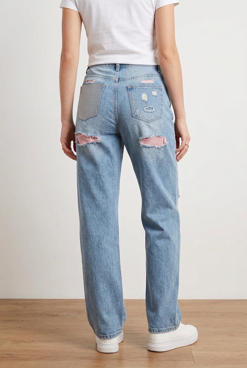 Jeans a vita alta, donna, denim chiaro con strappi sotto le tasche rosa