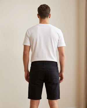 Bermuda in denim nero regular uomo primo piano retro