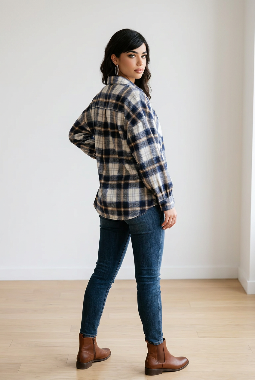Camicia donna oversize stile boscaiolo a quadri neutri con chiusura a bottoni ,tasche applicate sul petto