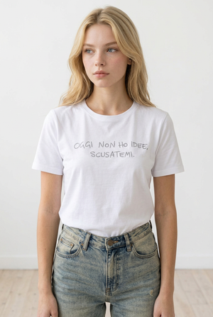 T-shirt 100% cotone, donna,  bianca con stampa frontale una scritta ironica